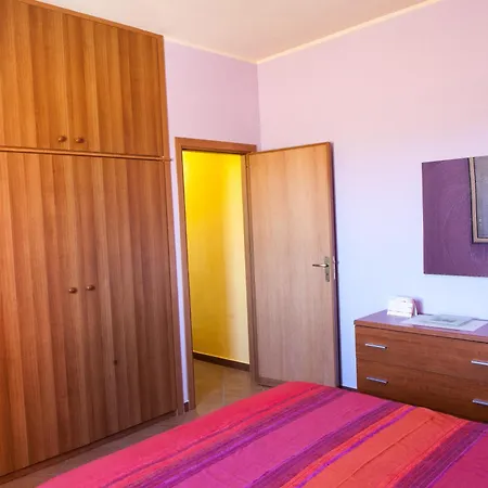 Longo * 巴莱斯特拉泰